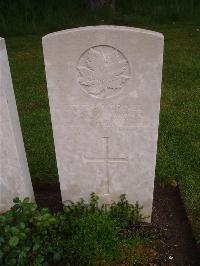 Etaples Military Cemetery - McCarthy, J D